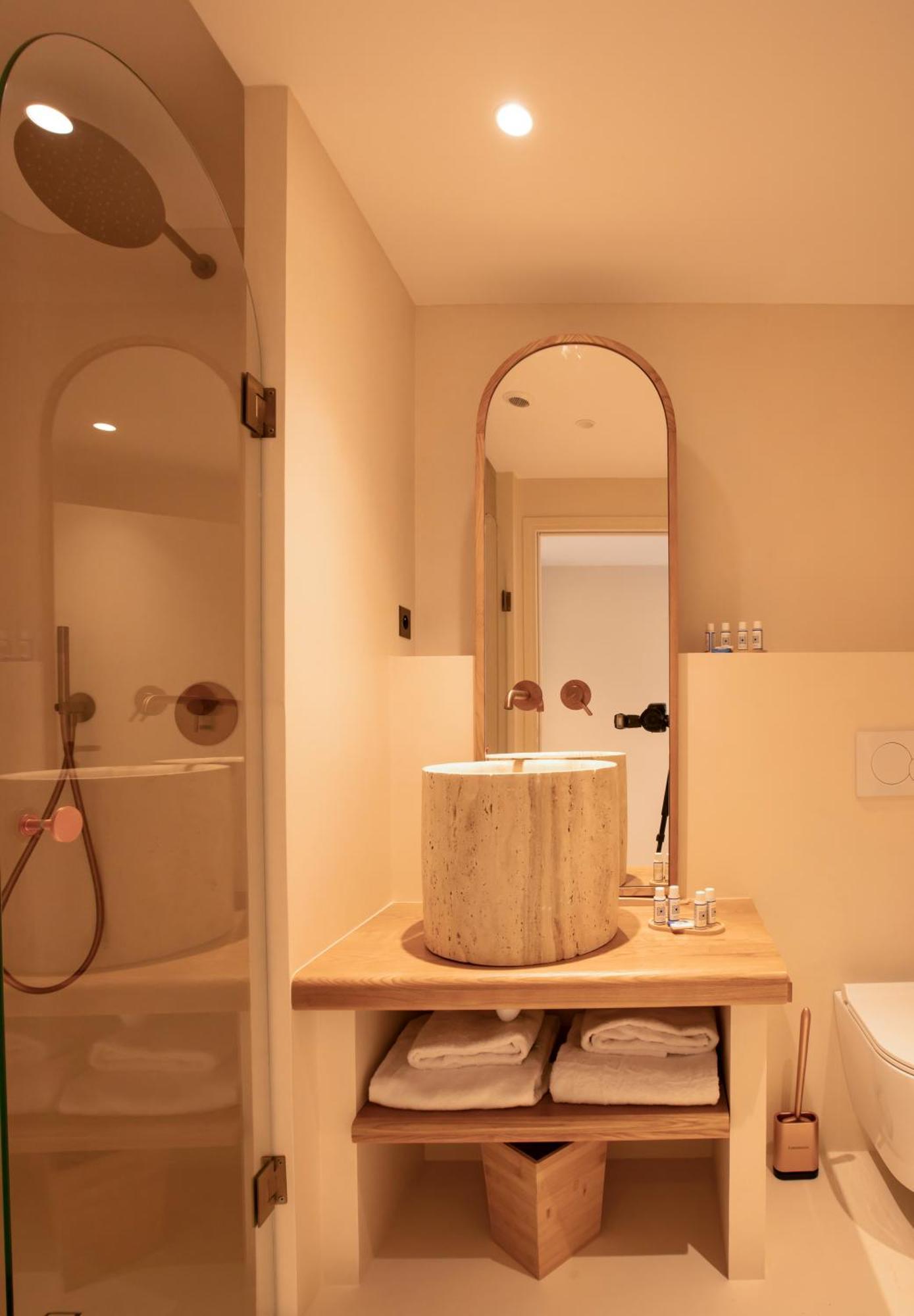 Tinah Saint-Tropez Hotel Exterior photo