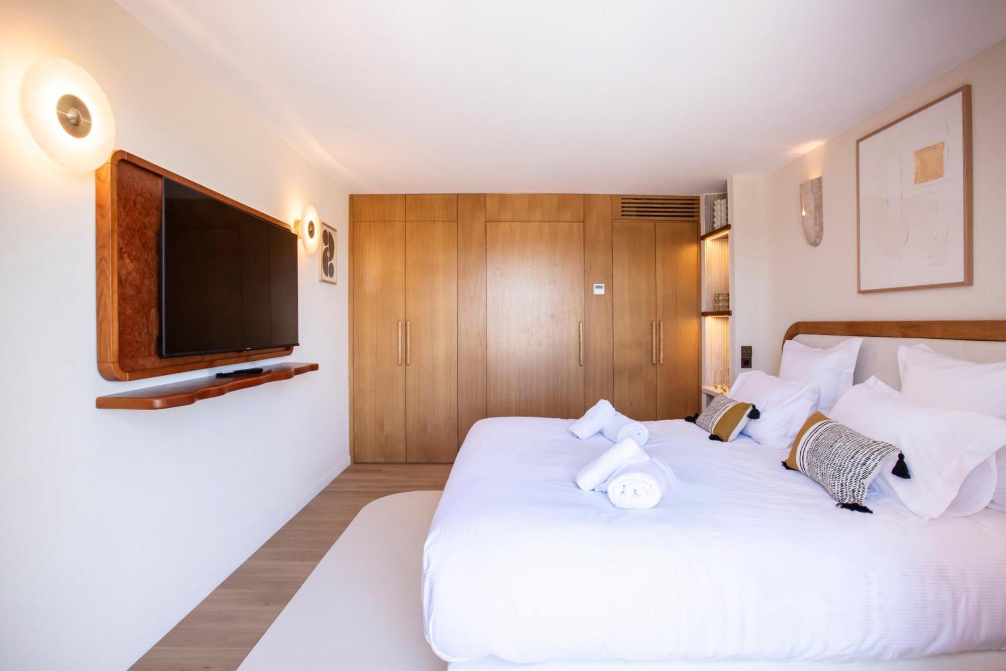 Tinah Saint-Tropez Hotel Exterior photo